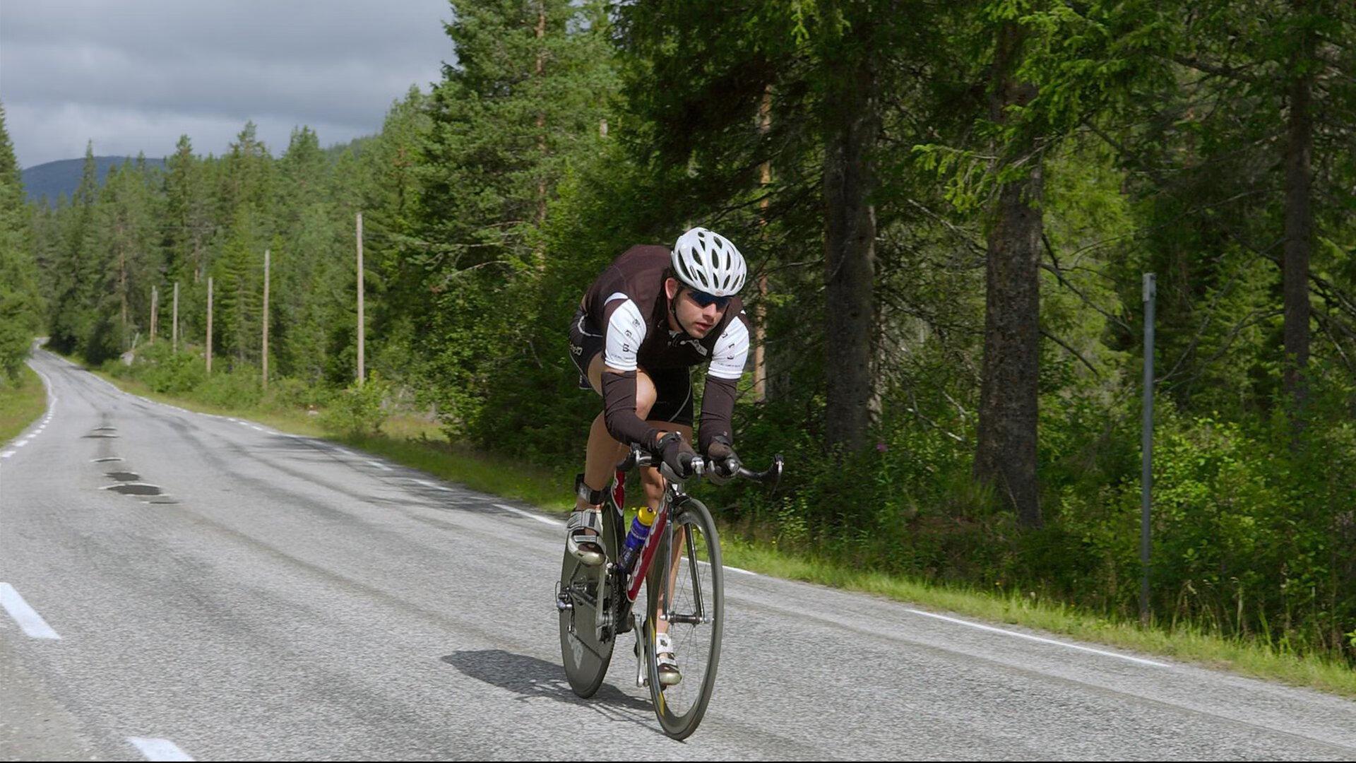 中国花样游泳队巴黎奥运备战提速 新编排惊艳国际赛场