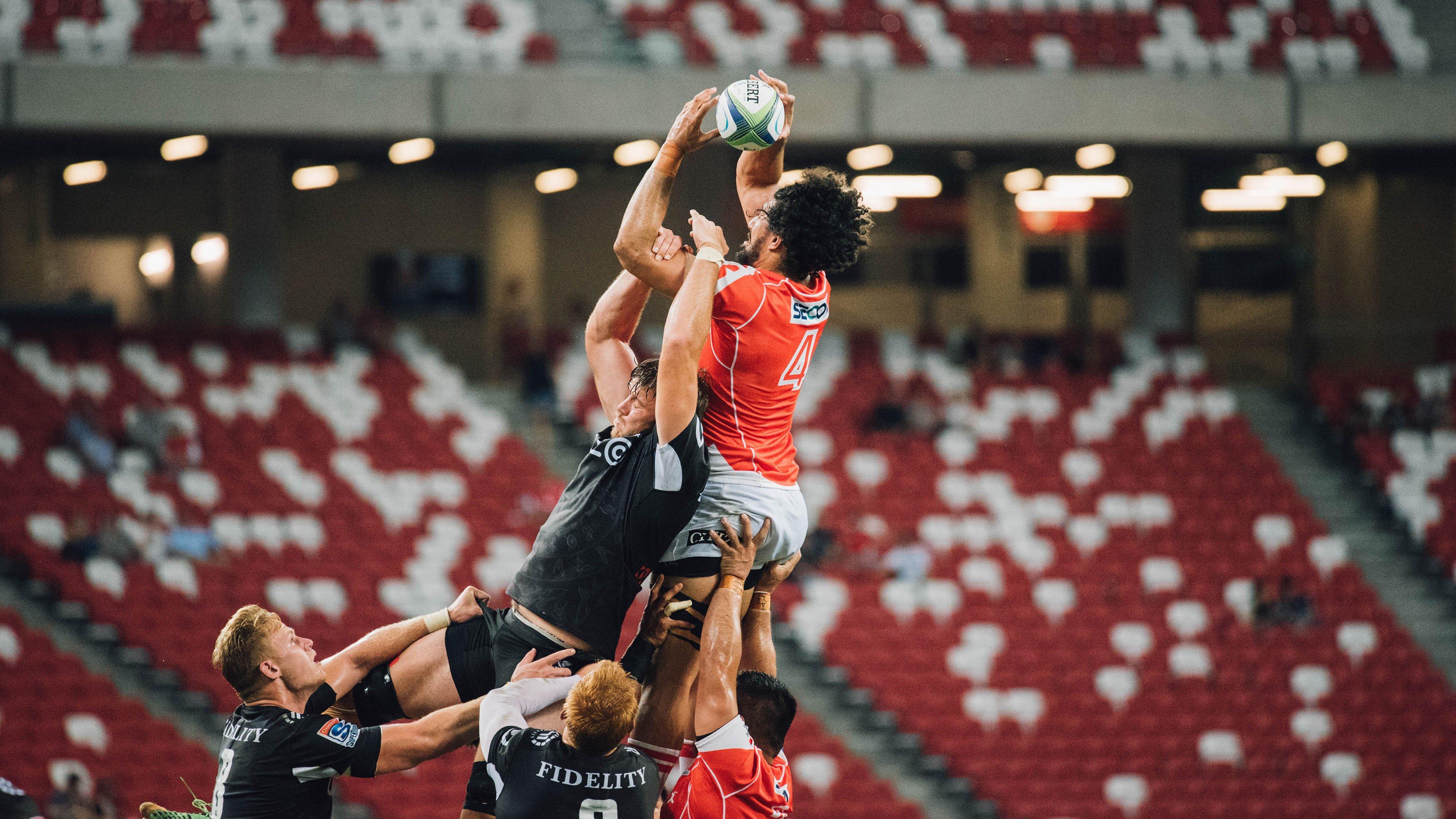 体育公益携手前行，篮球明星助力乡村儿童圆梦球场