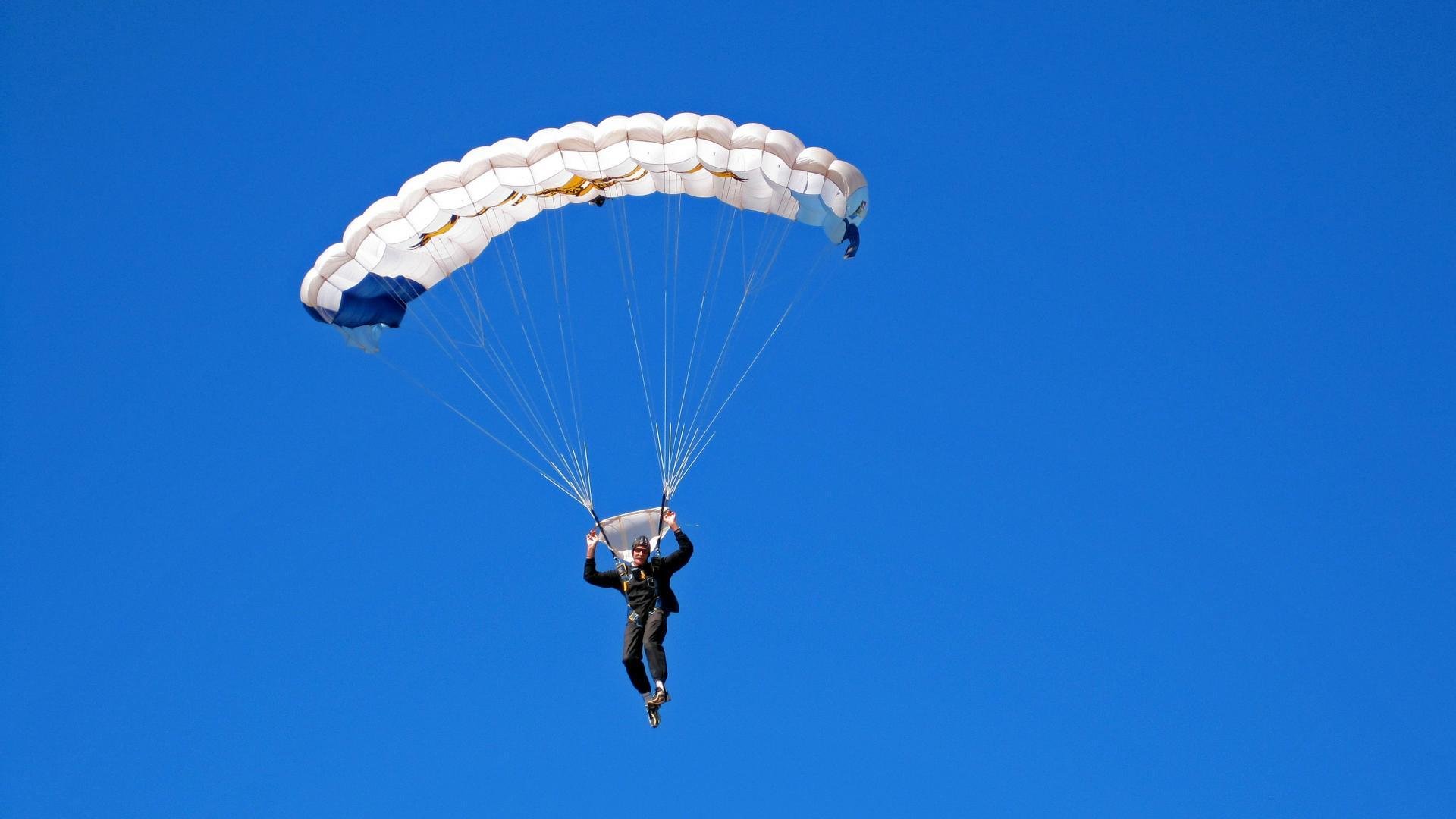 王者荣耀世界冠军杯落幕，中国战队斩获桂冠引爆电竞热潮